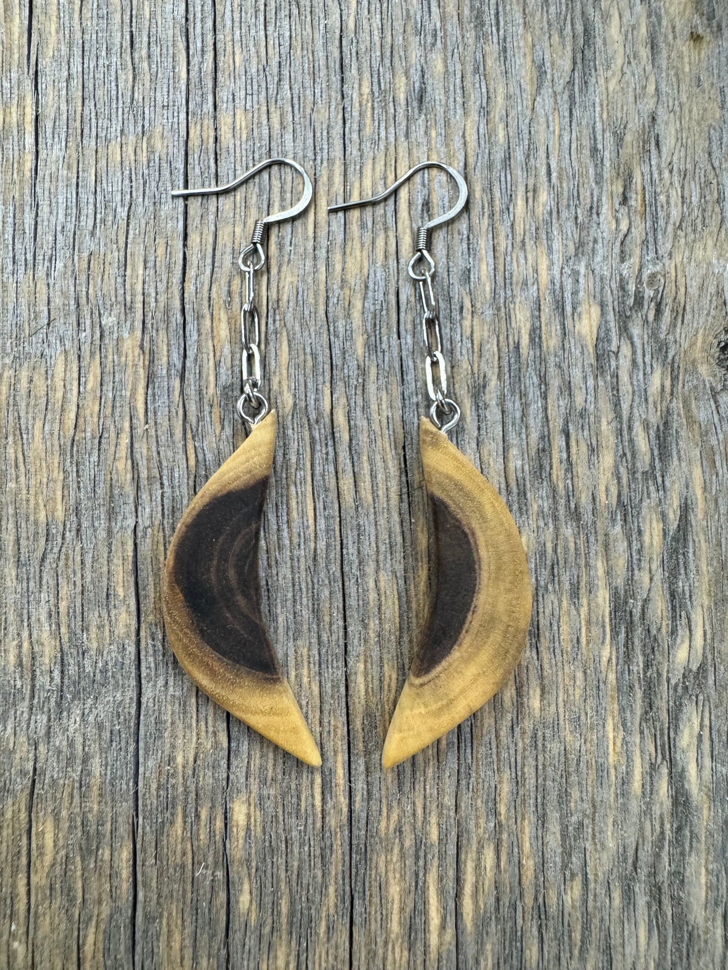 Walnut dangling earrings