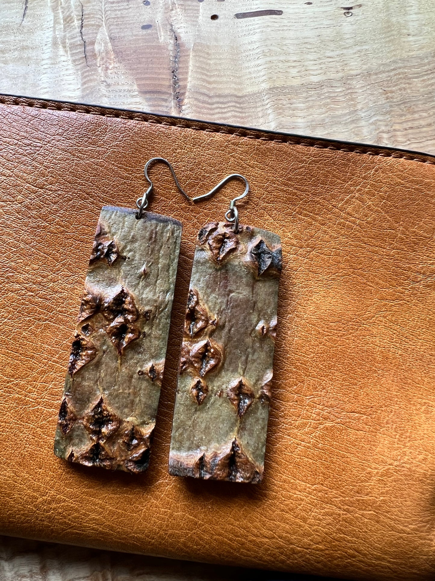 Bark dangle earrings