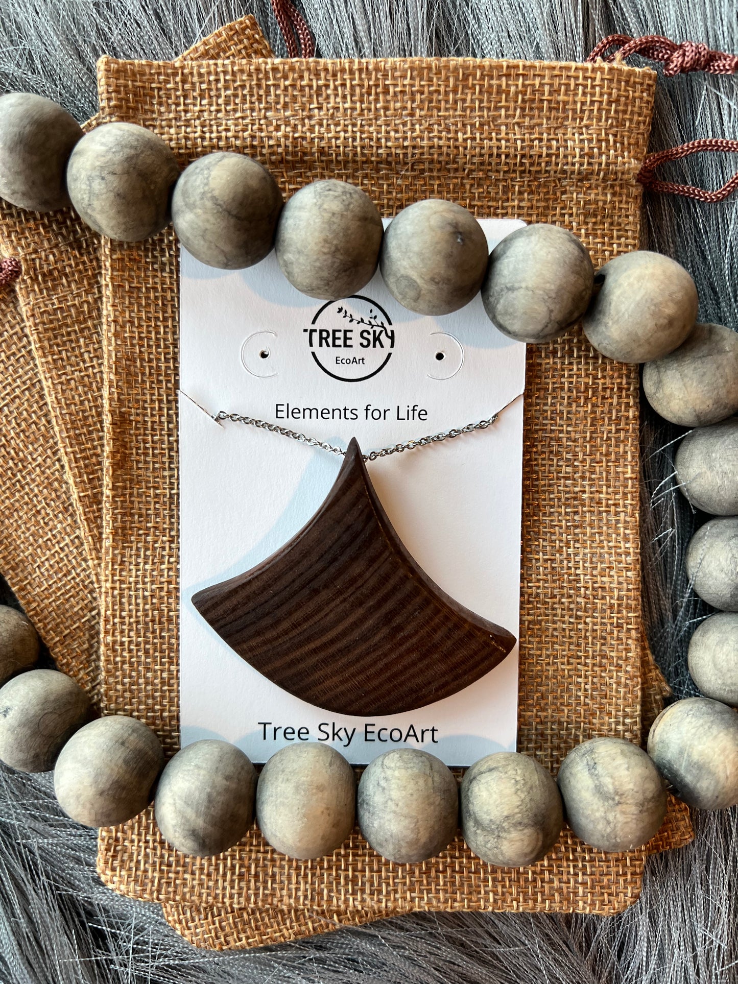 Leaf Wild olive necklace